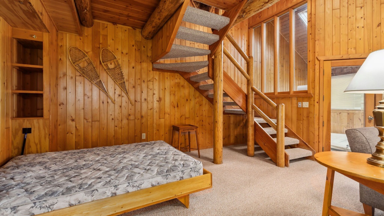 Photo of Bedroom in Breezy Point