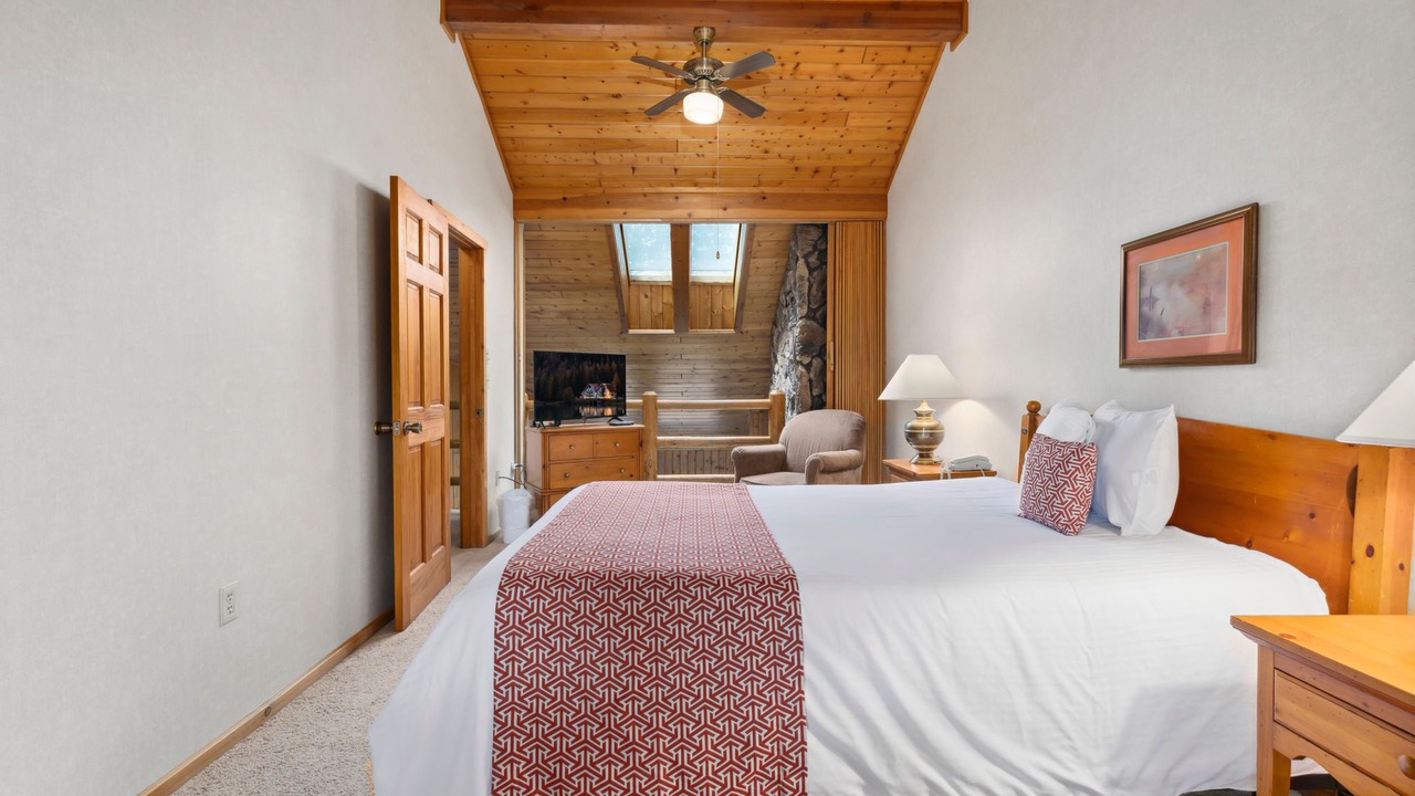 Photo of Bedroom in Breezy Point