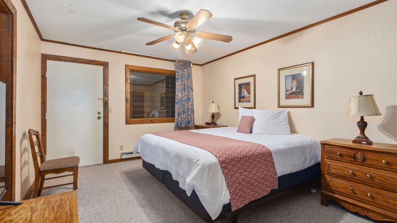 Photo of Bedroom in Breezy Point