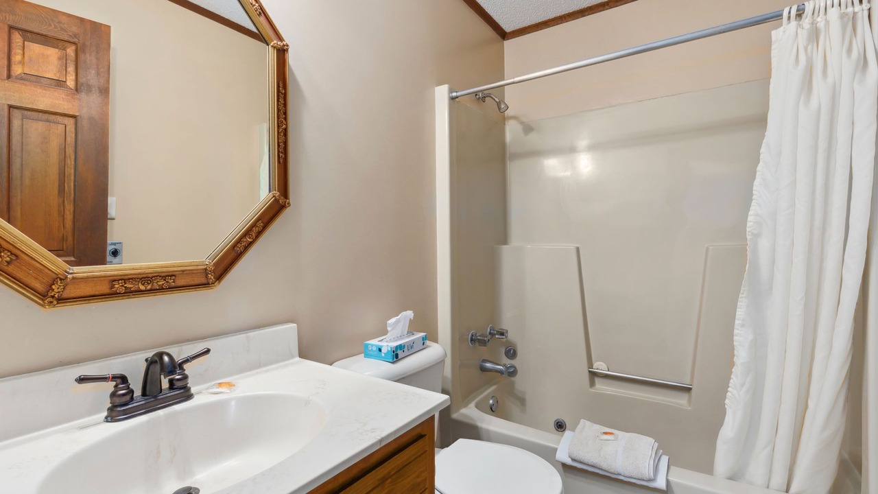 Photo of Bathroom in Breezy Point