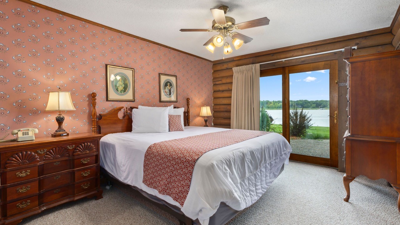 Photo of Bedroom in Breezy Point