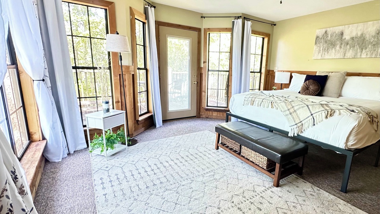Photo of Bedroom in Biloxi