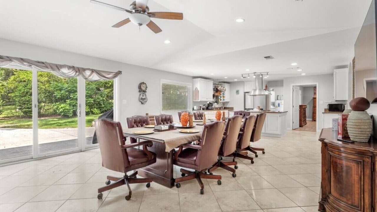 Photo of Livingroom in Gulf Hills