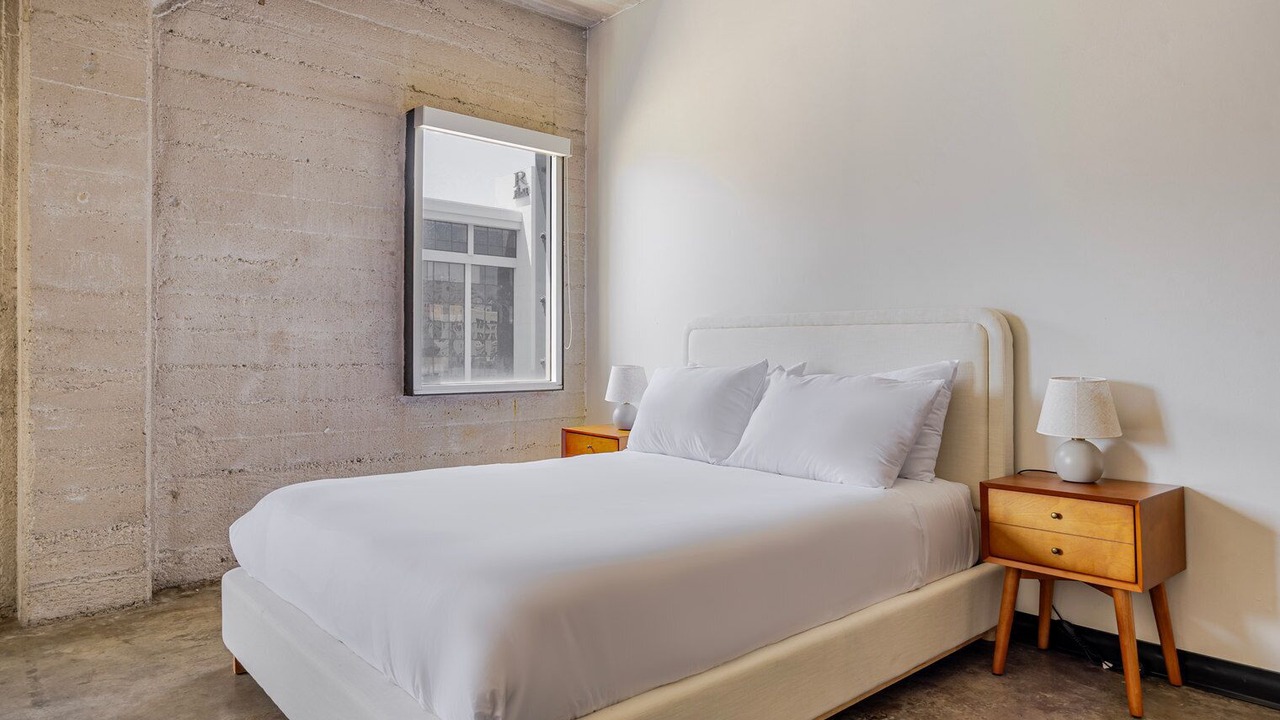 Photo of Bedroom in Hollywood