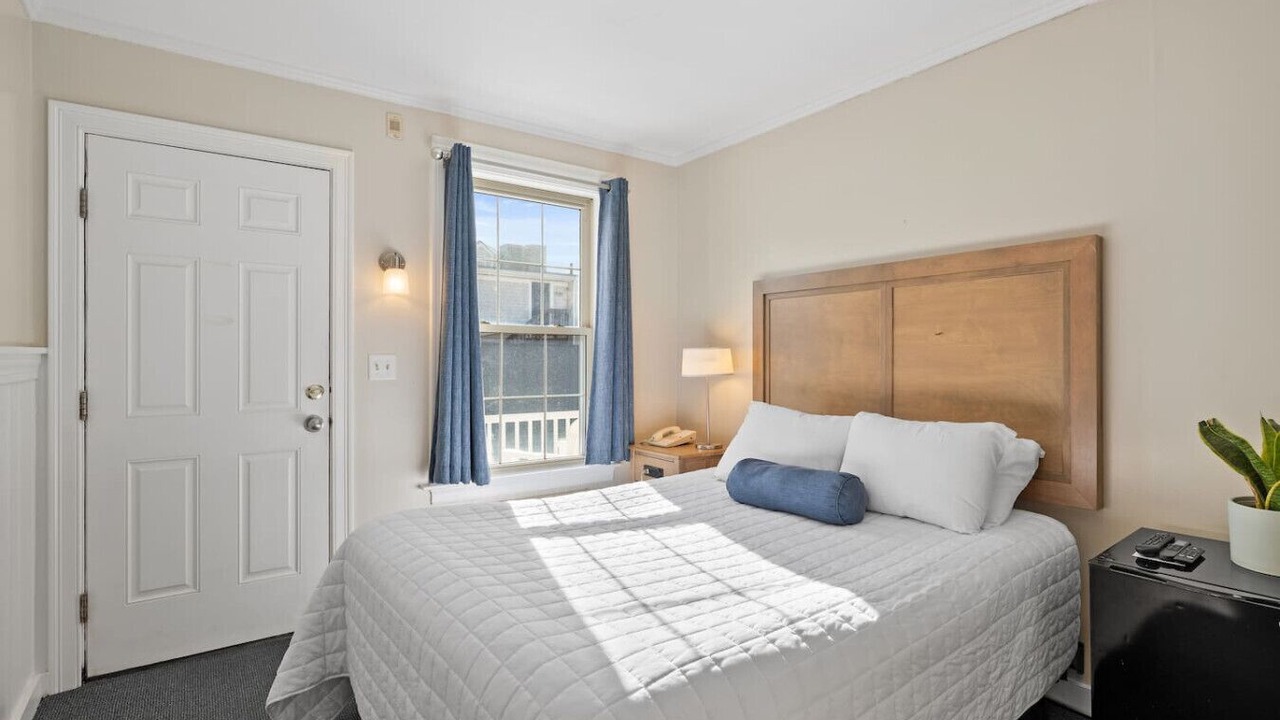 Photo of Bedroom in Falmouth Heights