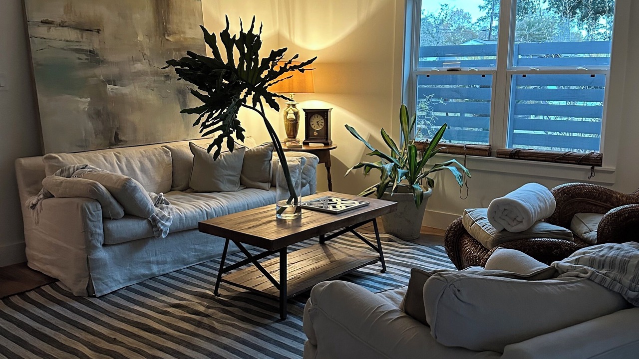Photo of Livingroom in Mandeville