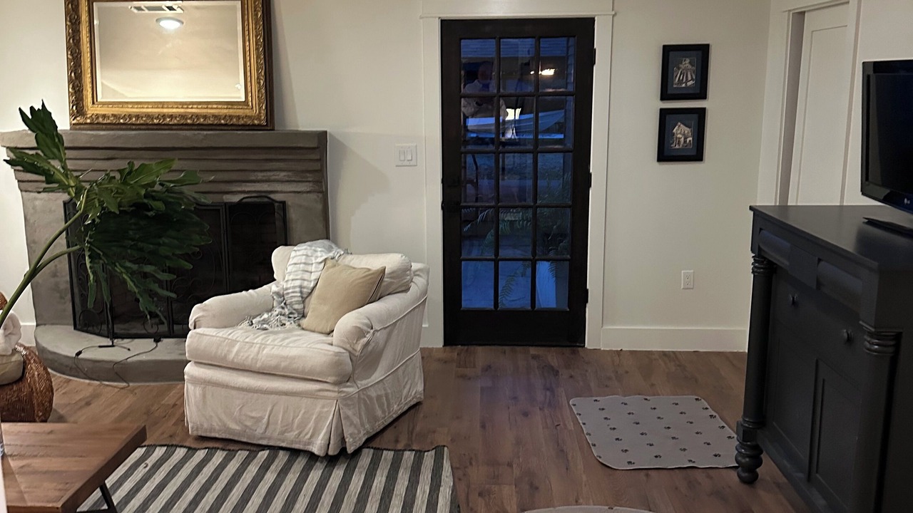 Photo of Livingroom in Mandeville