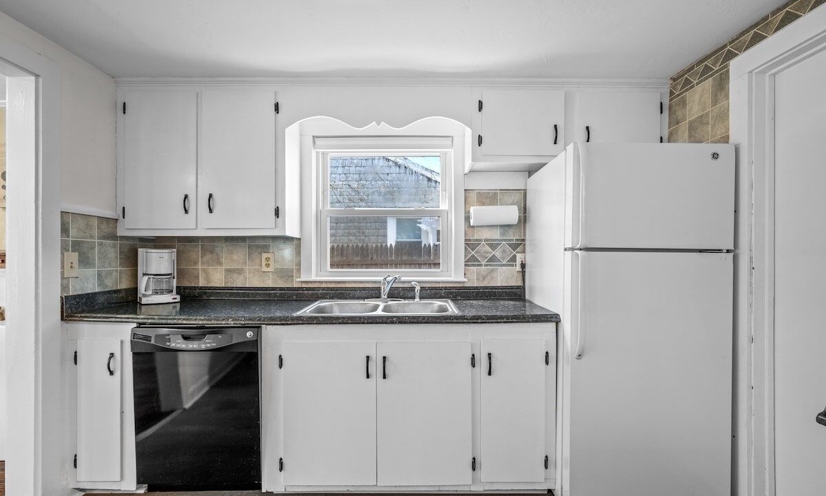 Photo of Kitchen in West Yarmouth