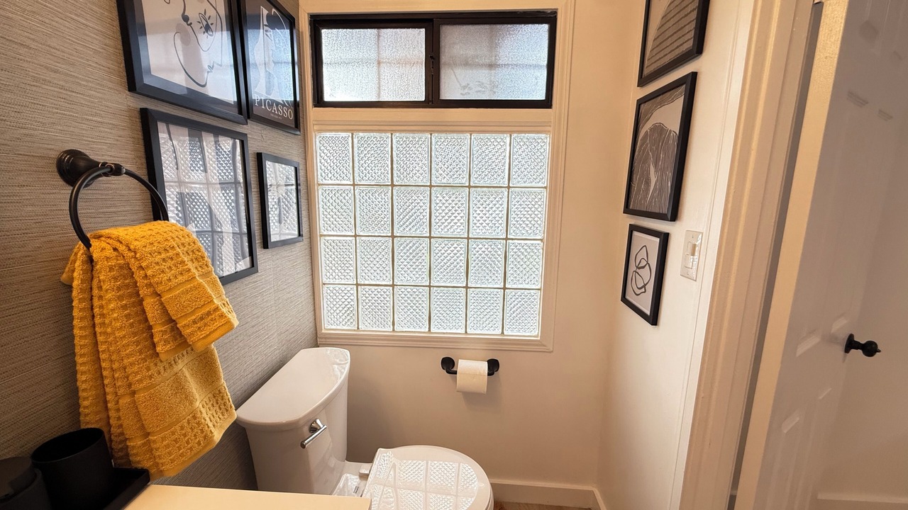 Photo of Bathroom in Hollywood