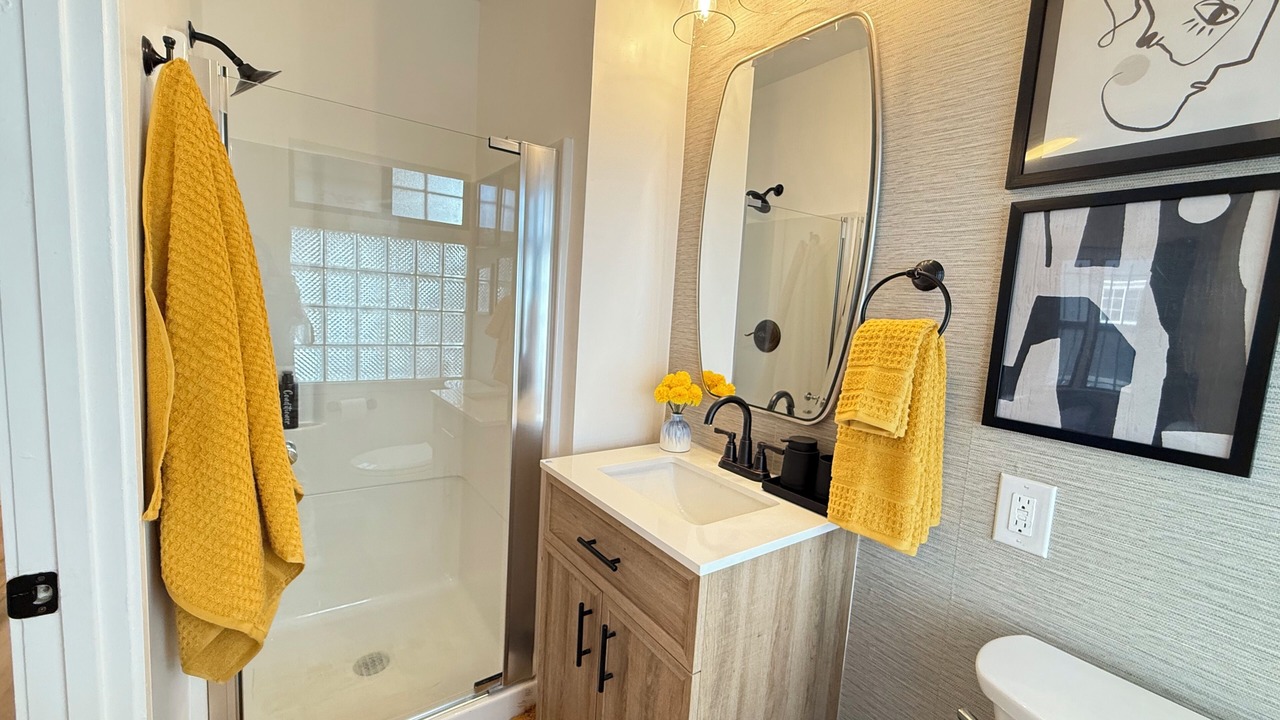 Photo of Bathroom in Hollywood