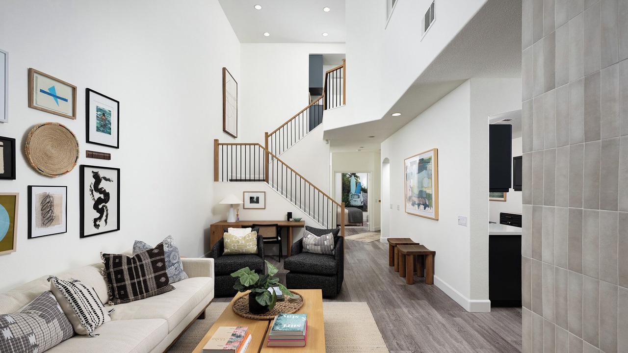 Photo of Livingroom in Newport Coast