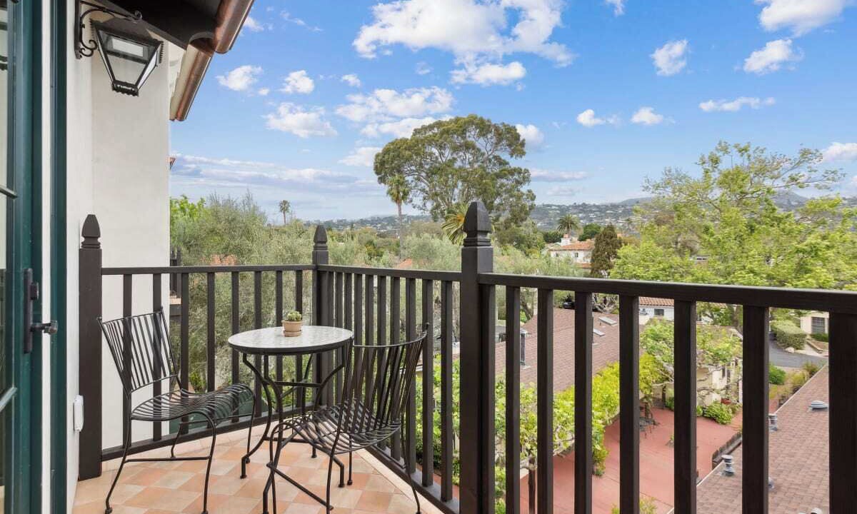 Photo of Patio Balcony in Laguna