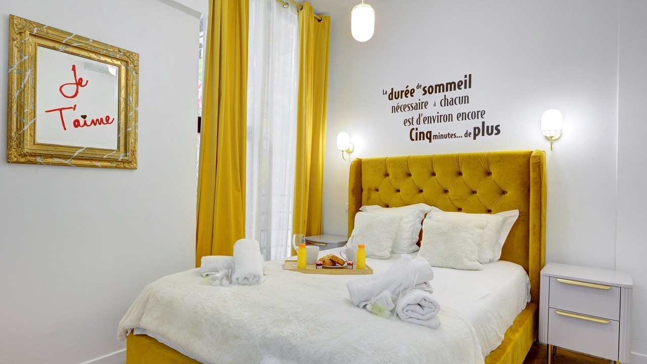Photo of Bedroom in 3rd Arrondissement