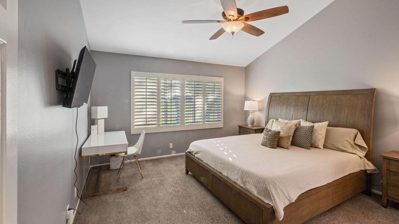 Photo of Bedroom in Thousand Oaks