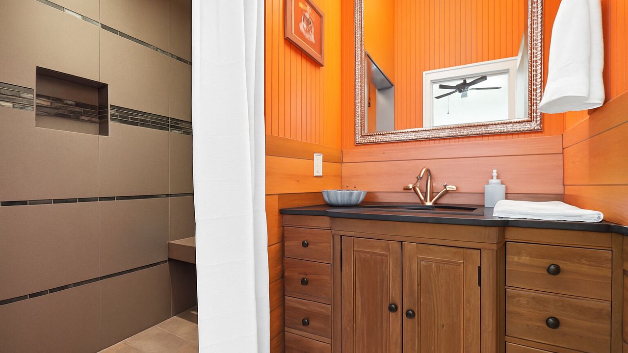 Photo of Bathroom in Ocean Springs