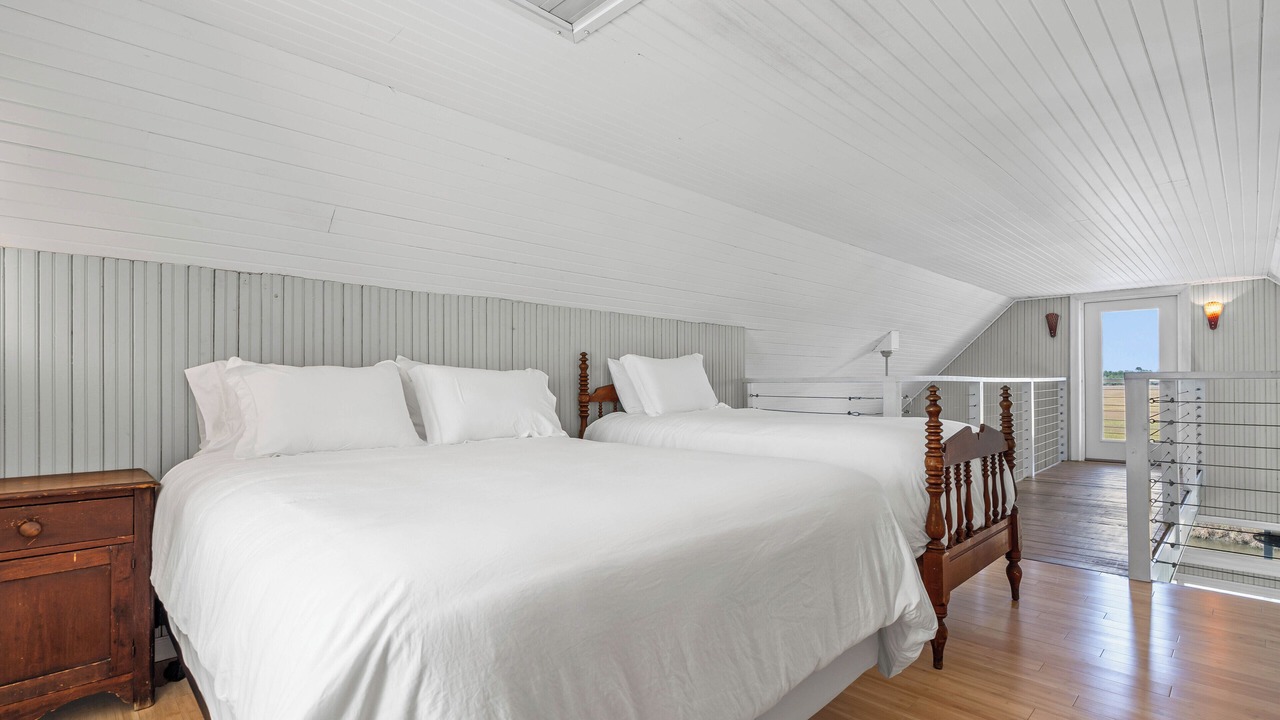 Photo of Bedroom in Ocean Springs