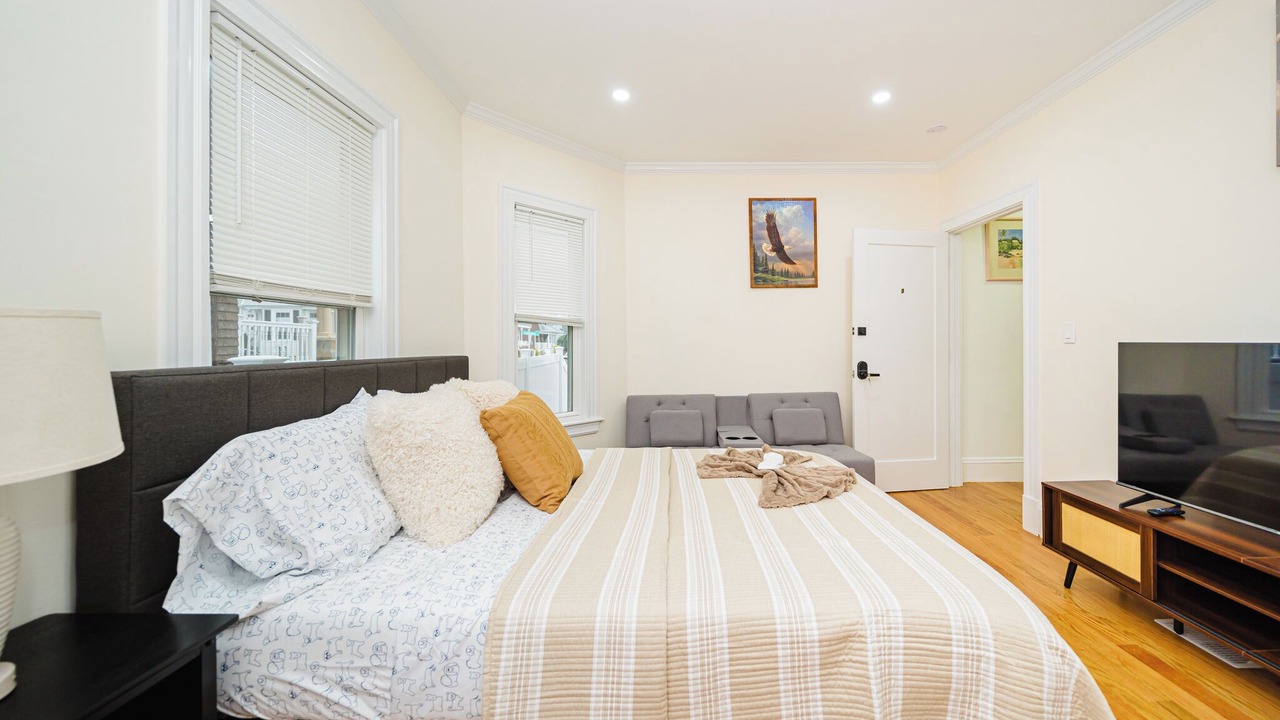 Photo of Bedroom in Ashmont