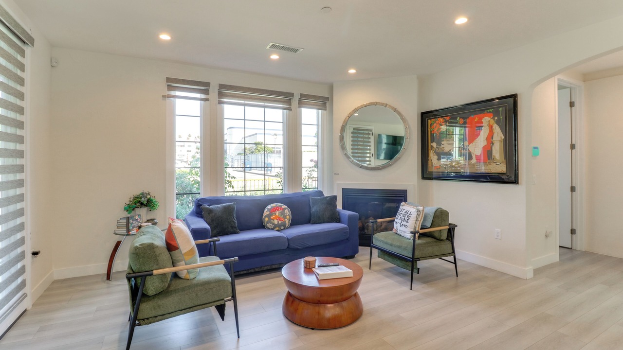 Photo of Livingroom in Pasadena