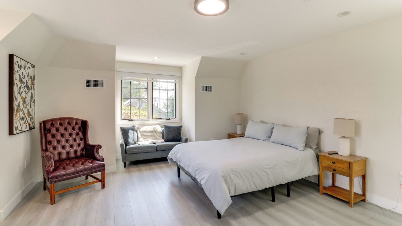 Photo of Bedroom in Pasadena
