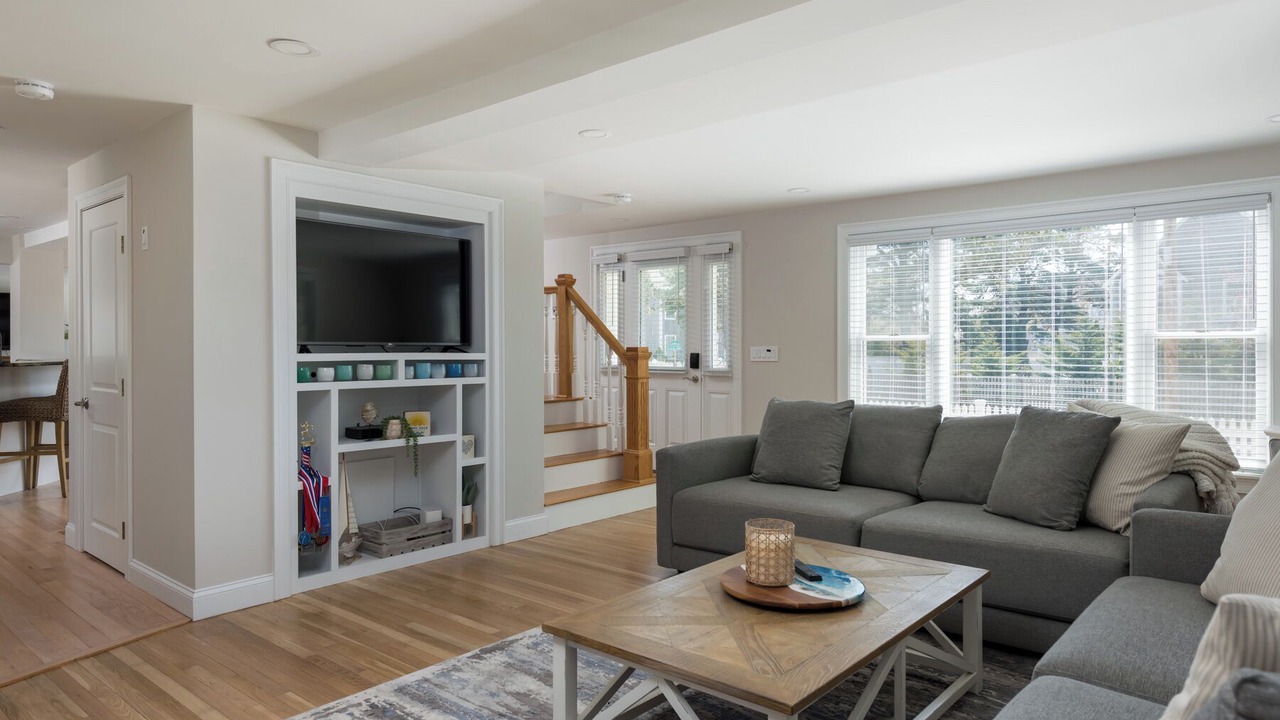Photo of Livingroom in South Yarmouth