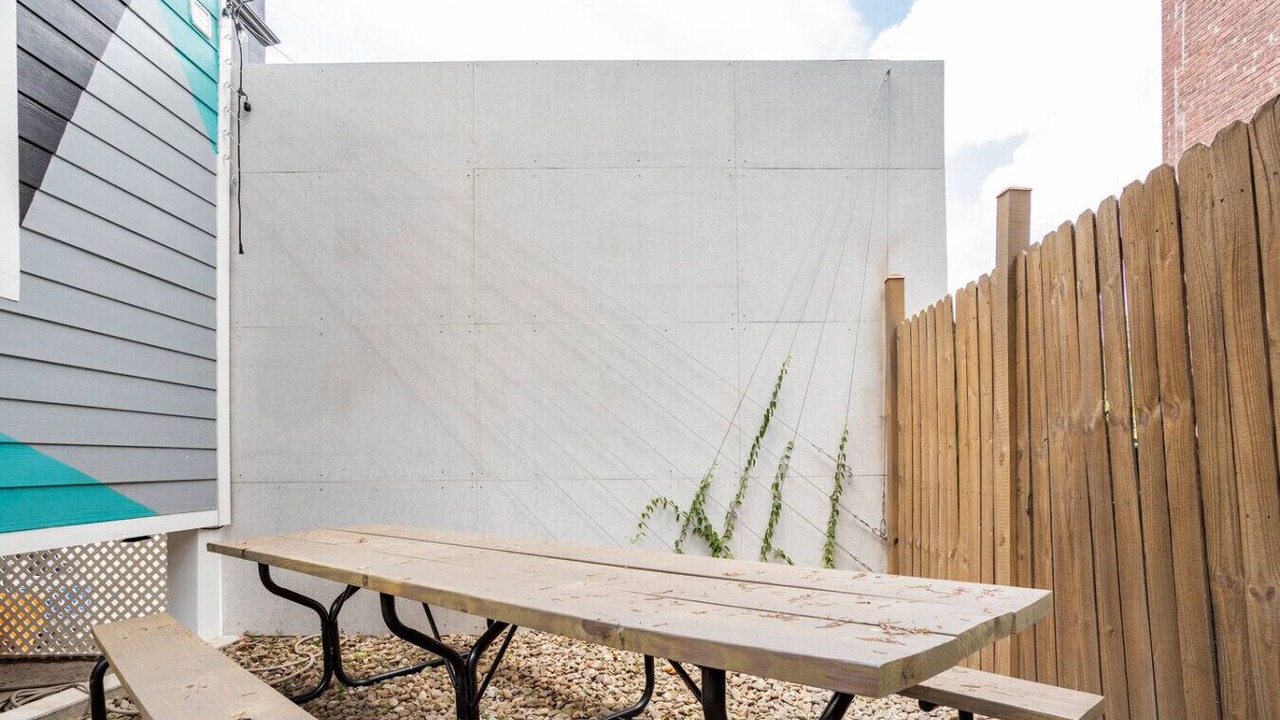 Photo of Outdoor in Truxton Circle