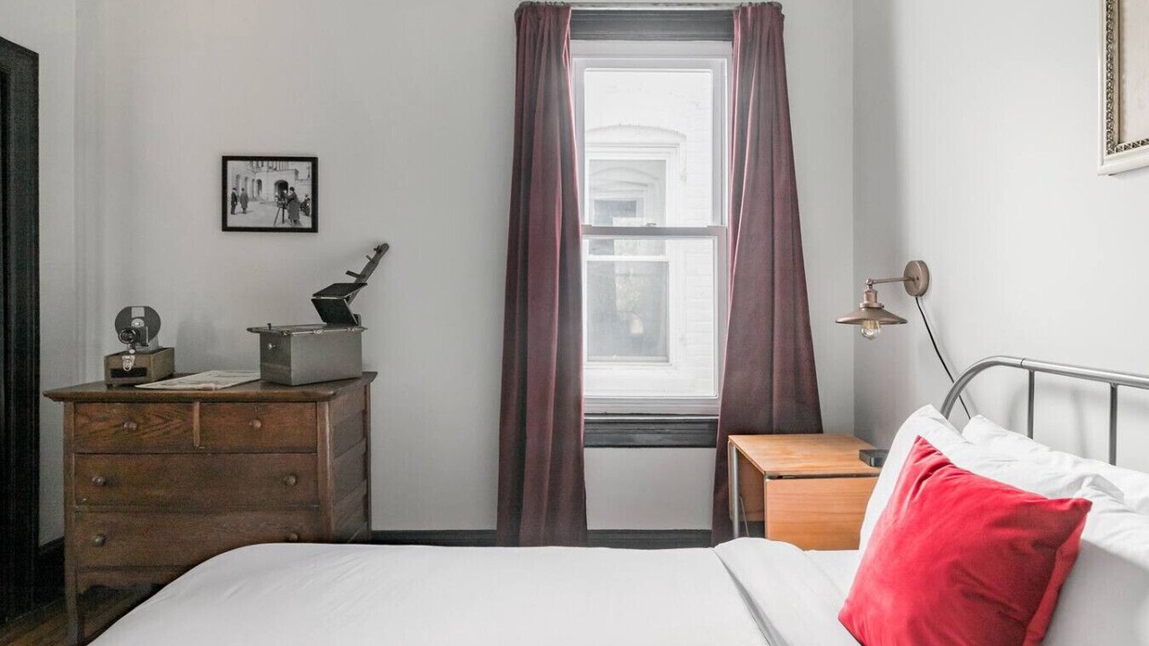 Photo of Bedroom in Truxton Circle