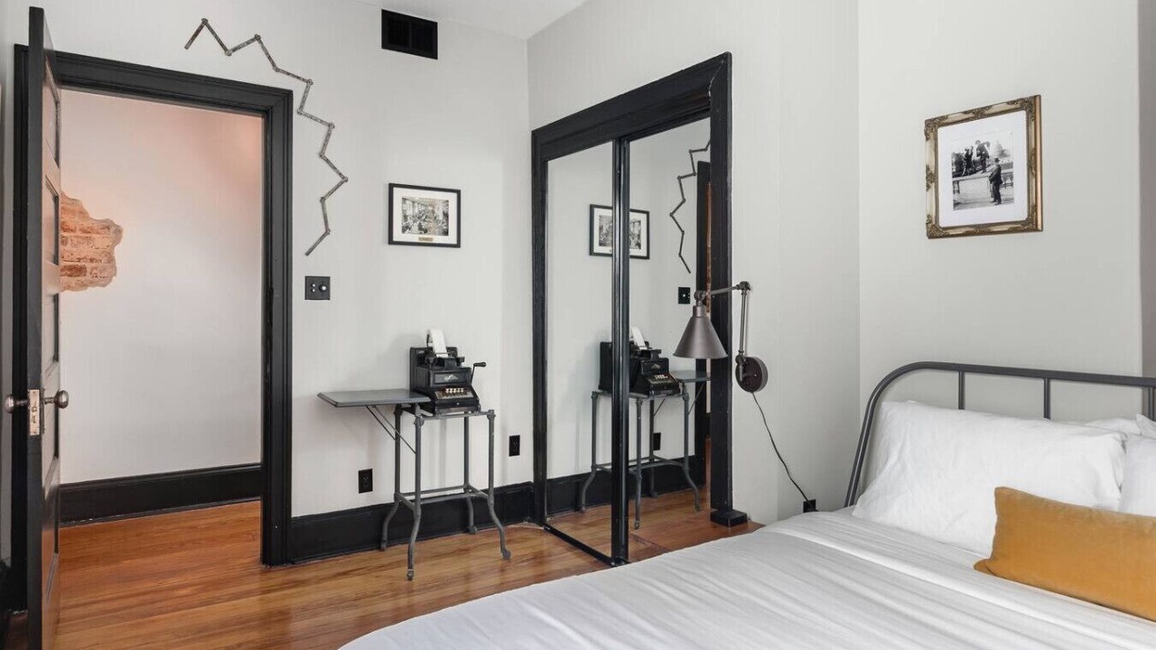 Photo of Bedroom in Truxton Circle