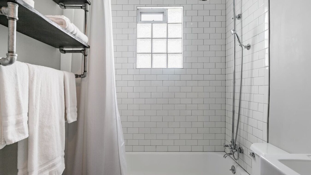 Photo of Bathroom in Truxton Circle