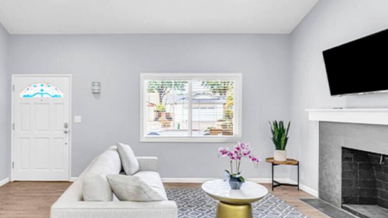 Photo of Livingroom in Santa Susana