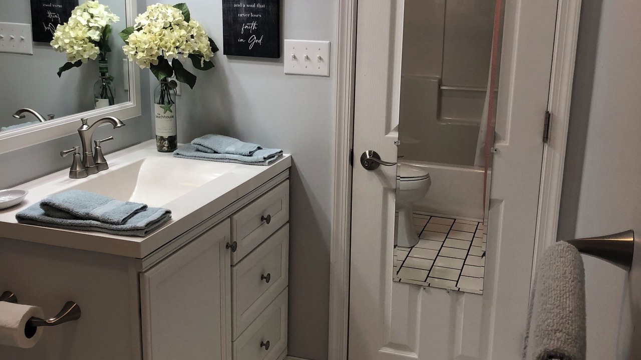 Photo of Bathroom in Chincoteague