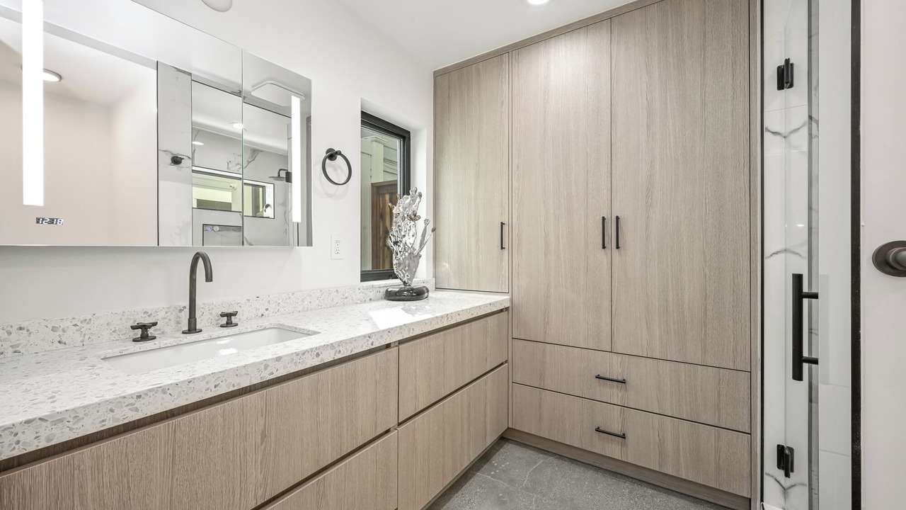 Photo of Bathroom in Corona del Mar