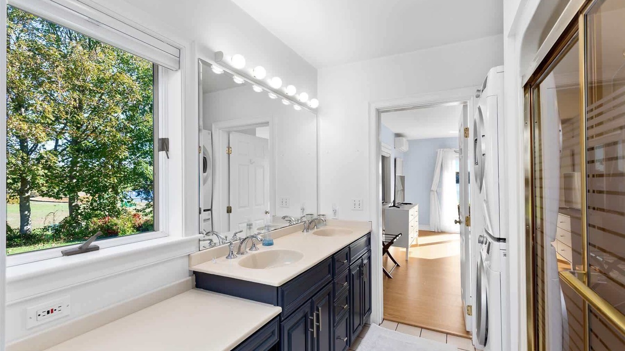 Photo of Bathroom in Orleans