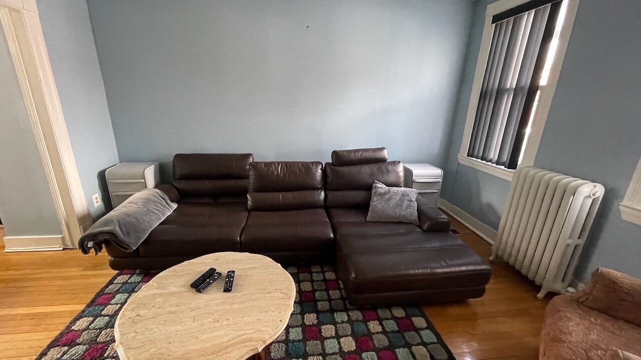Photo of Livingroom in Hill East