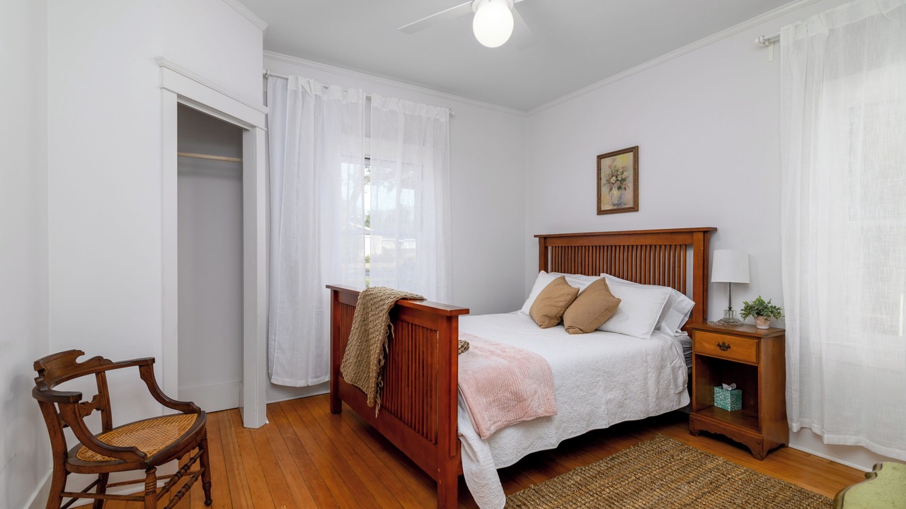 Photo of Bedroom in Santa Paula