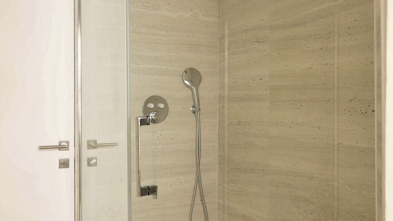 Photo of Bathroom in Quartier de la Place-Vendome