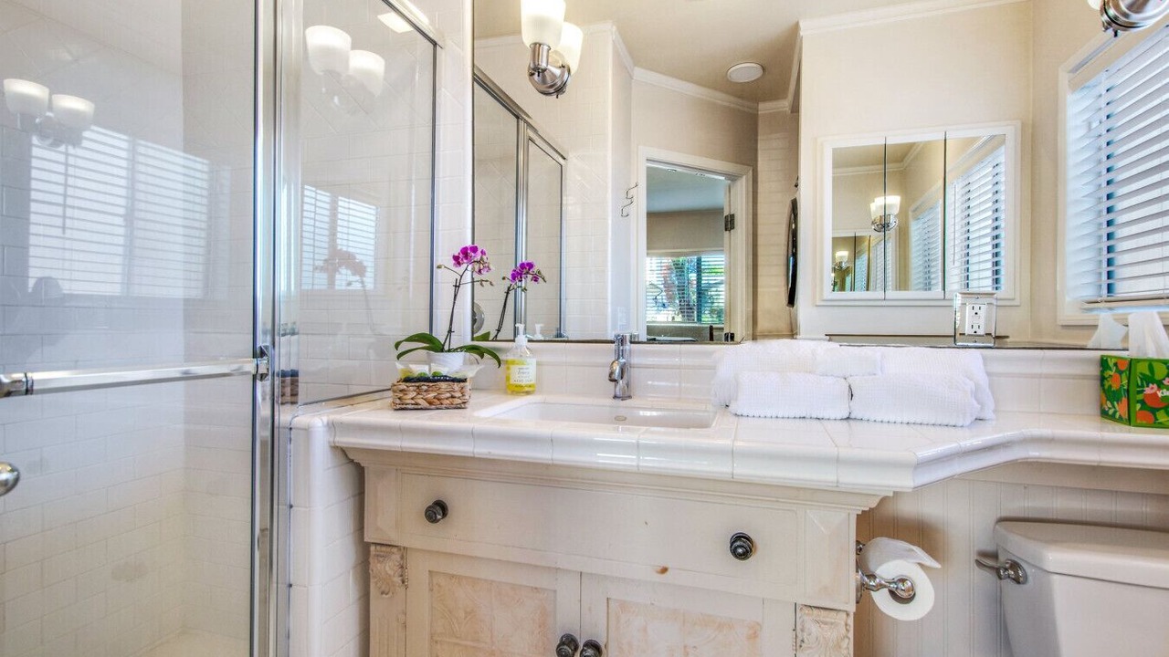 Photo of Bathroom in Valmonte