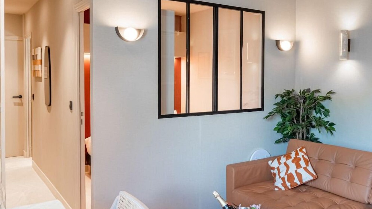 Photo of Livingroom in Notre-Dame-des-Champs