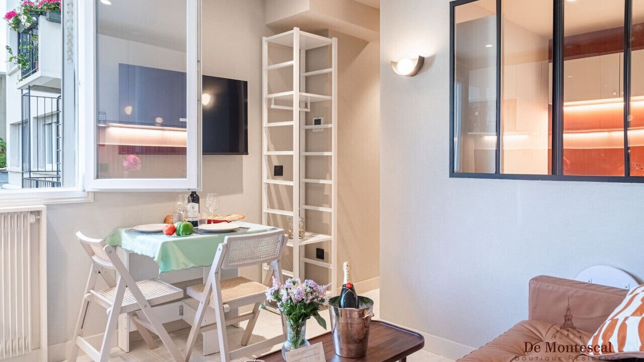 Photo of Livingroom in Notre-Dame-des-Champs