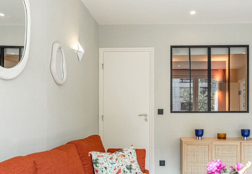 Photo of Livingroom in Notre-Dame-des-Champs