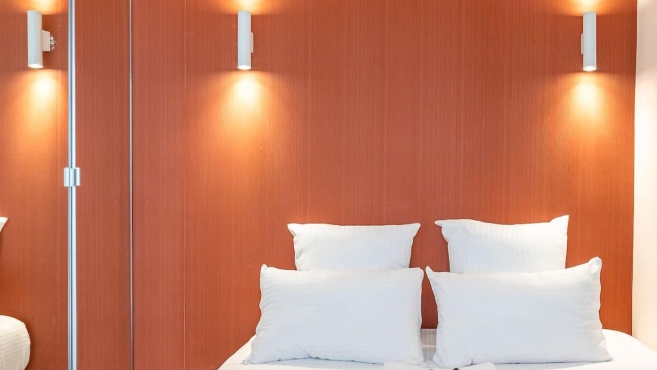 Photo of Bedroom in Notre-Dame-des-Champs