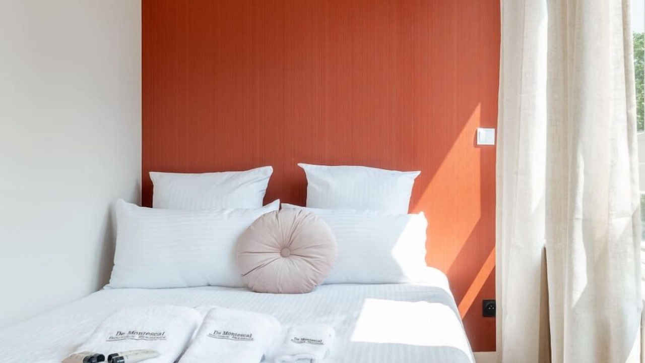Photo of Bedroom in Notre-Dame-des-Champs