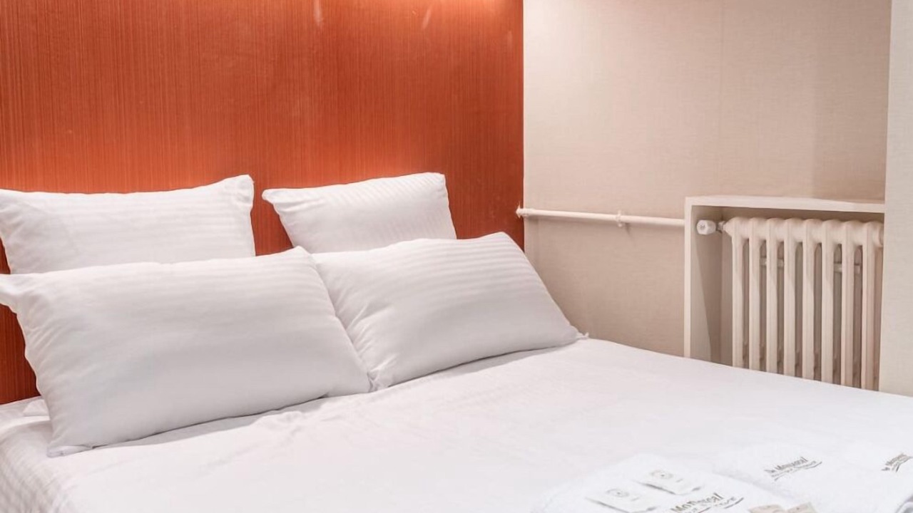 Photo of Bedroom in Notre-Dame-des-Champs