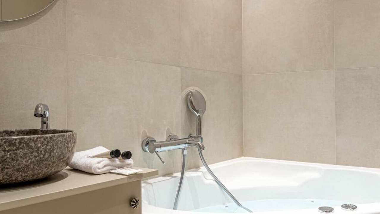 Photo of Bathroom in Notre-Dame-des-Champs