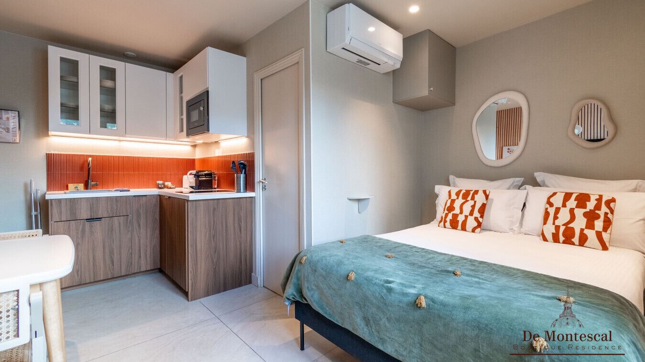 Photo of Bedroom in Notre-Dame-des-Champs