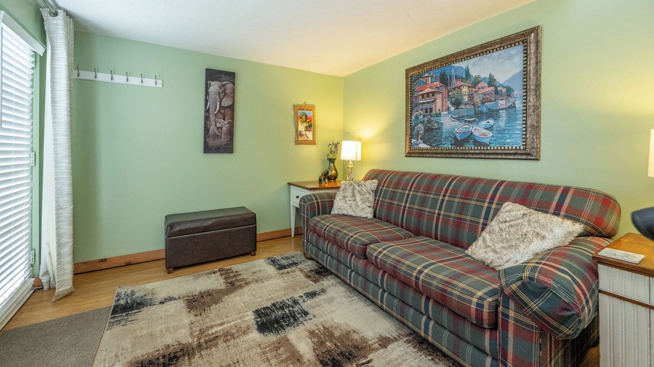 Photo of Livingroom in Mountainside