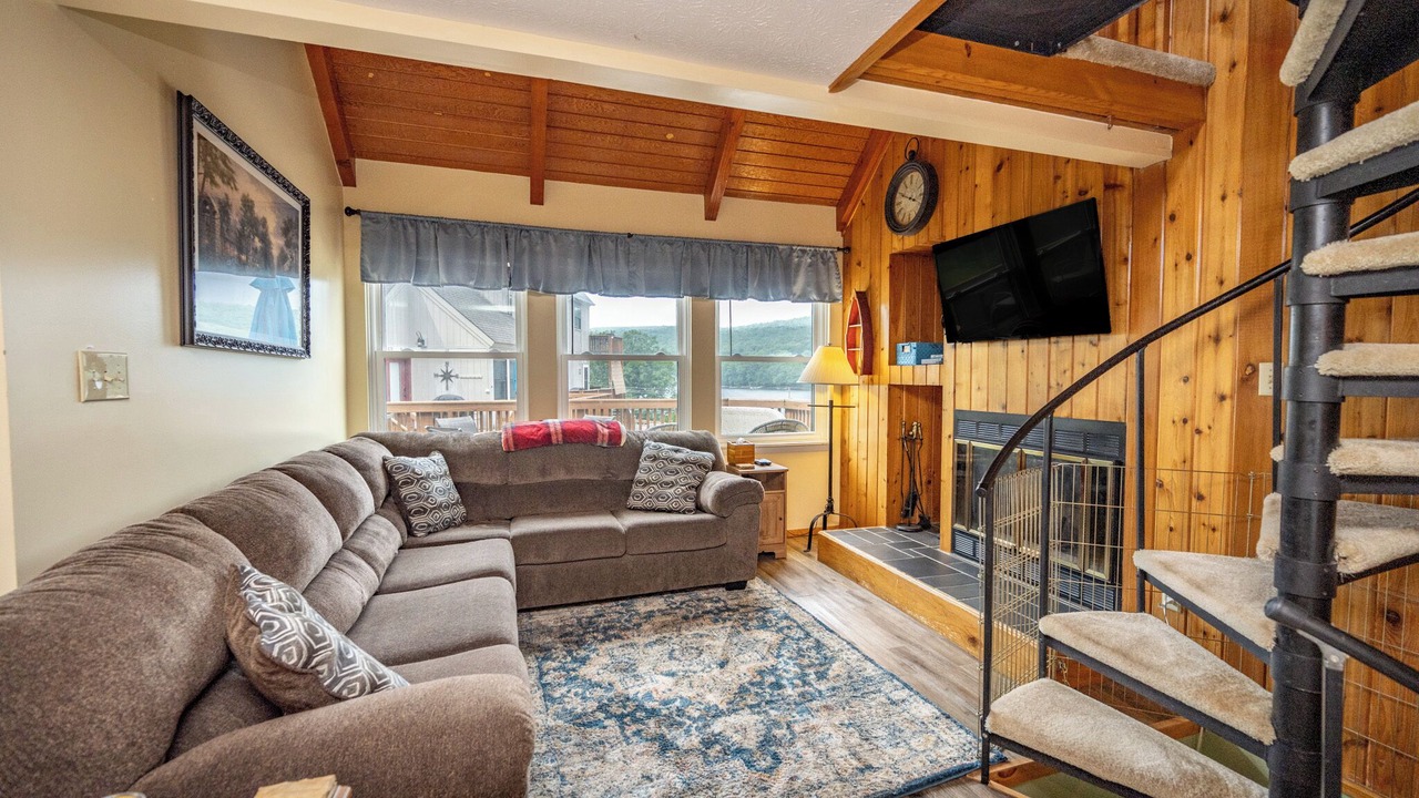 Photo of Livingroom in Mountainside