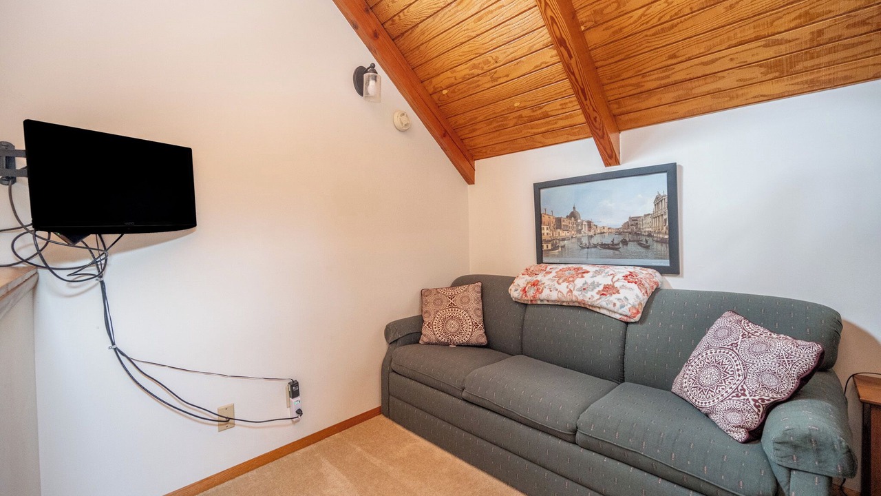 Photo of Livingroom in Mountainside