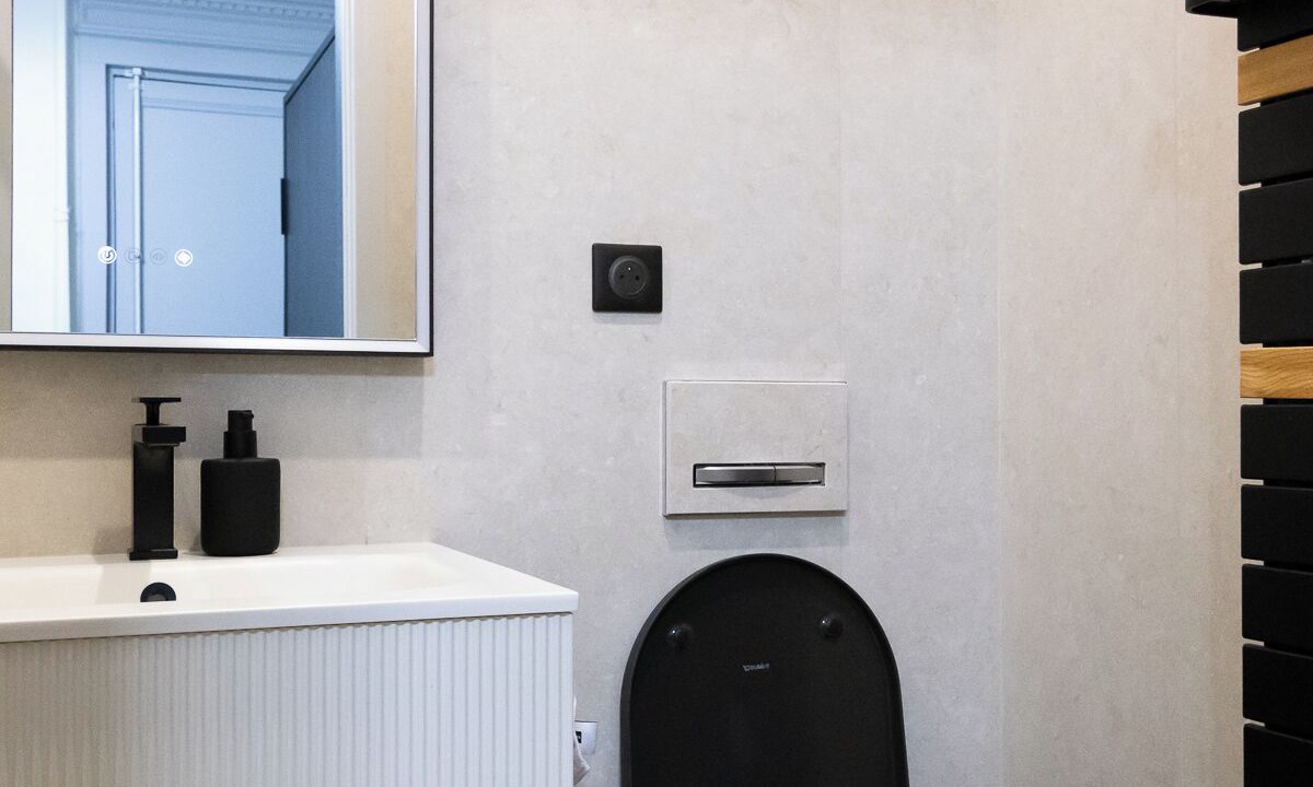 Photo of Bathroom in Porte d'Asnieres