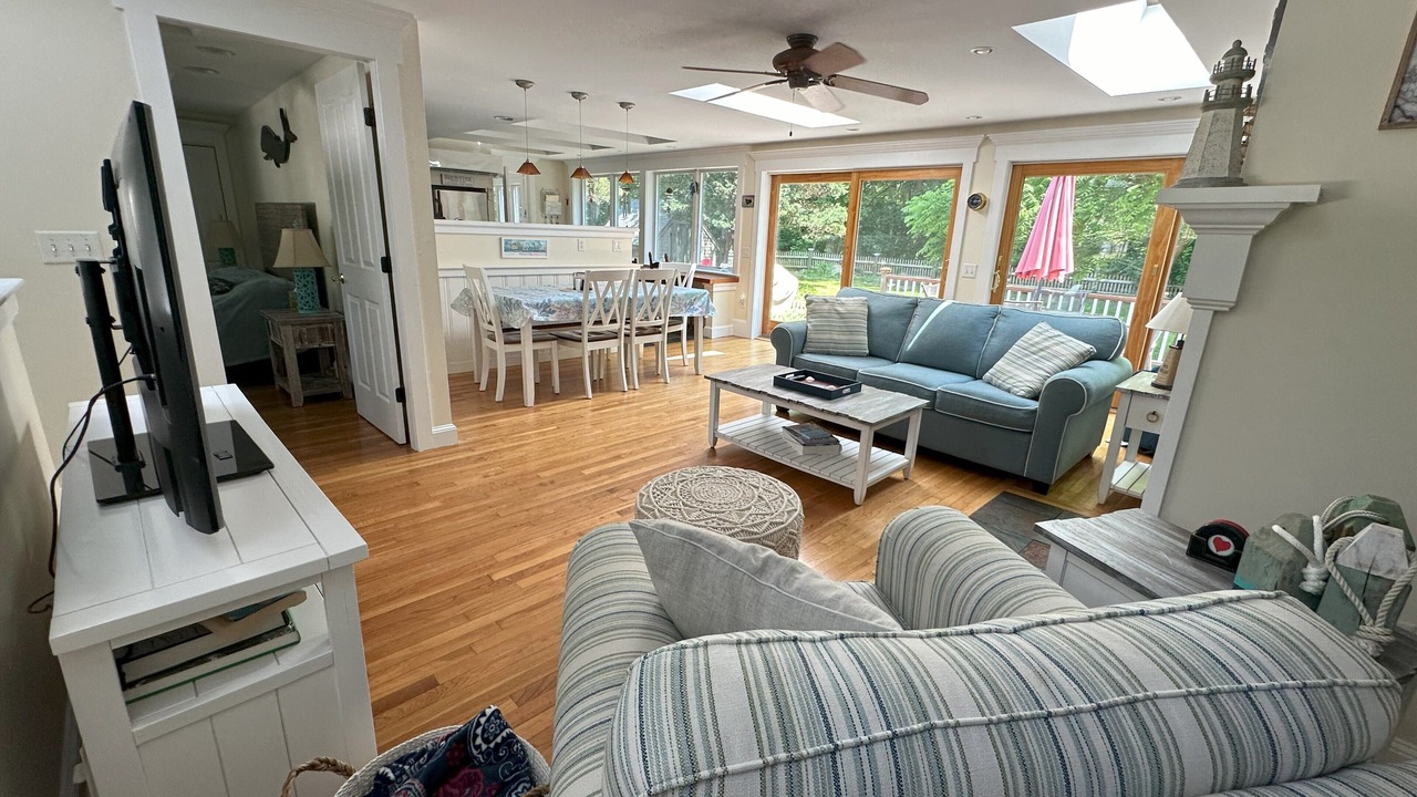 Photo of Livingroom in Brewster