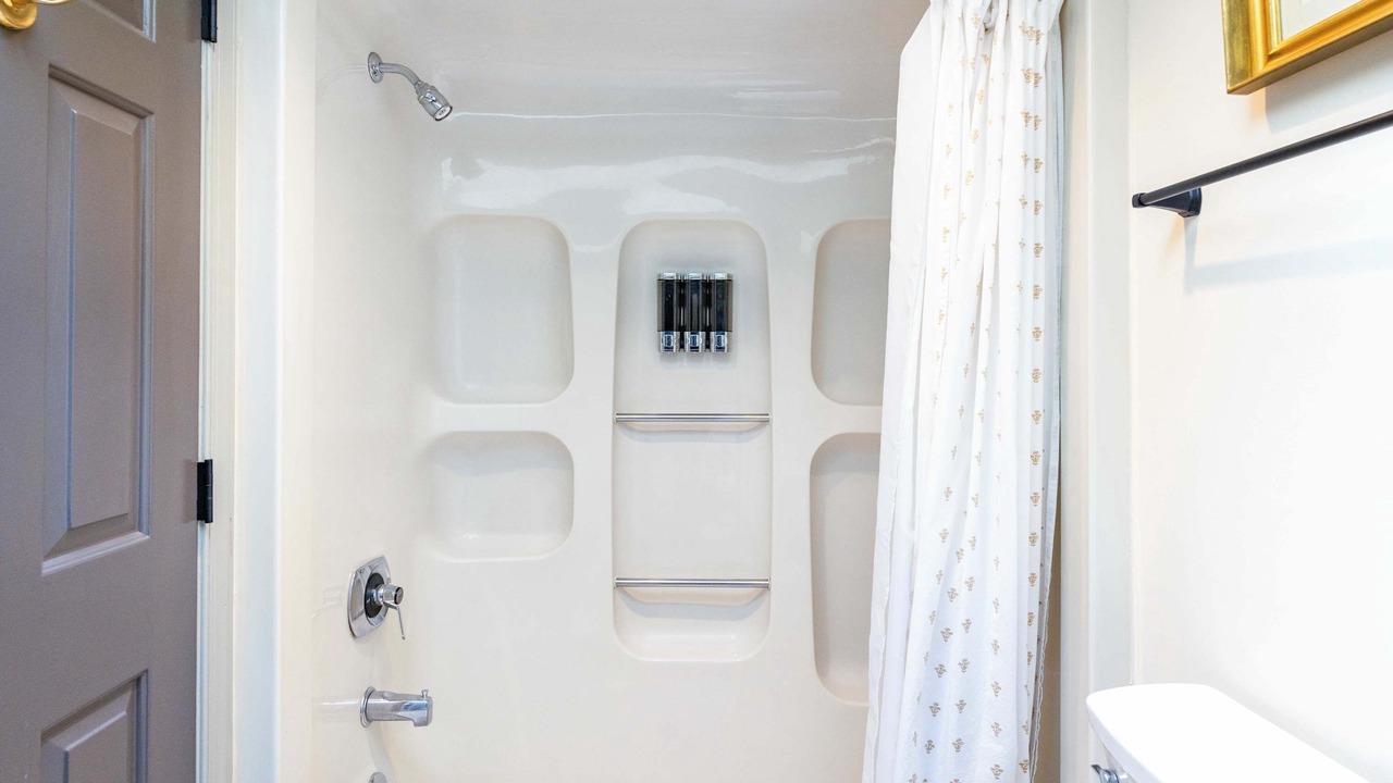 Photo of Bathroom in Aldie